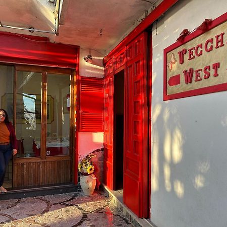 Bed and Breakfast Vecchio West Аджерола Экстерьер фото