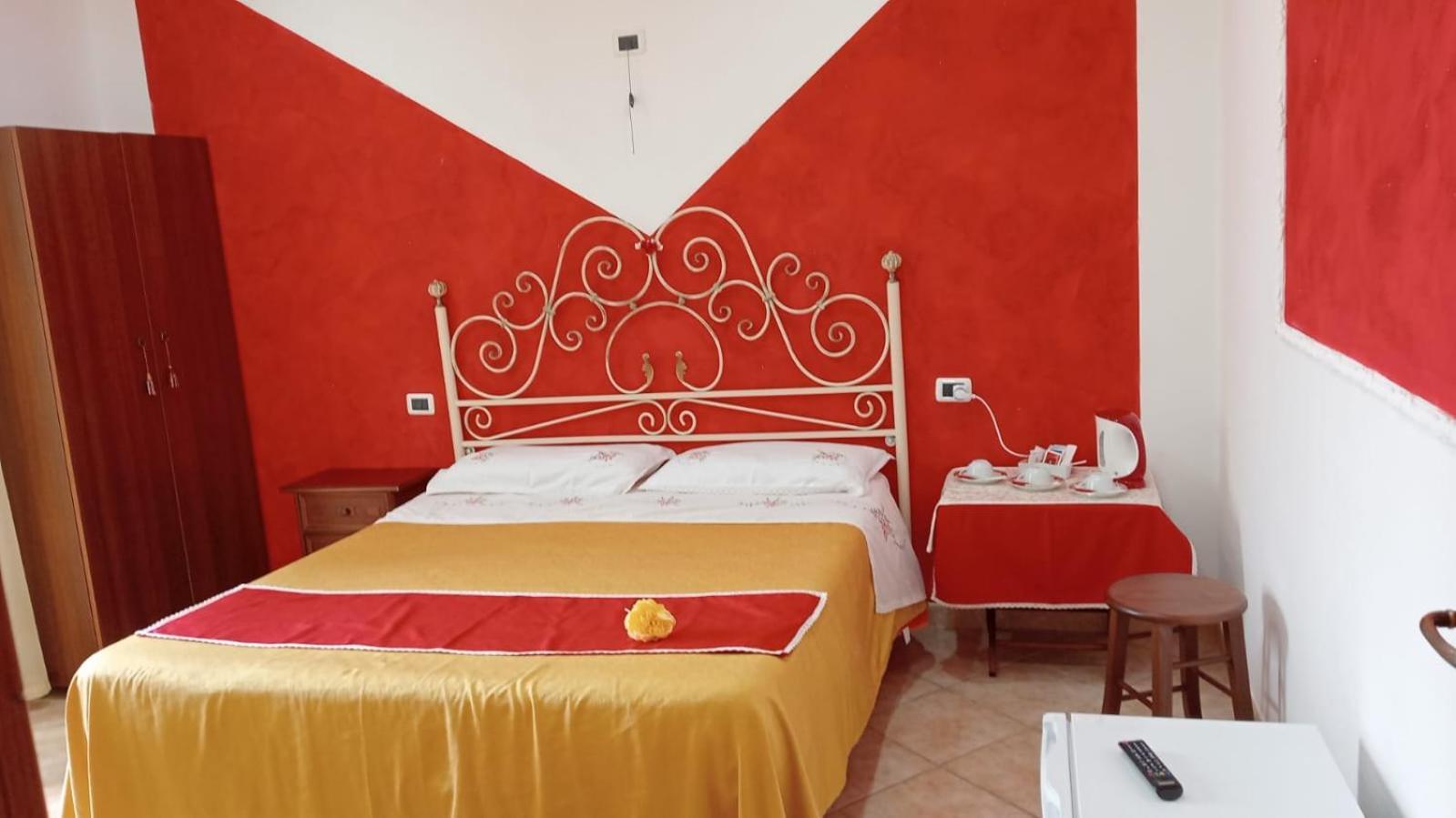 Bed and Breakfast Vecchio West Аджерола Экстерьер фото