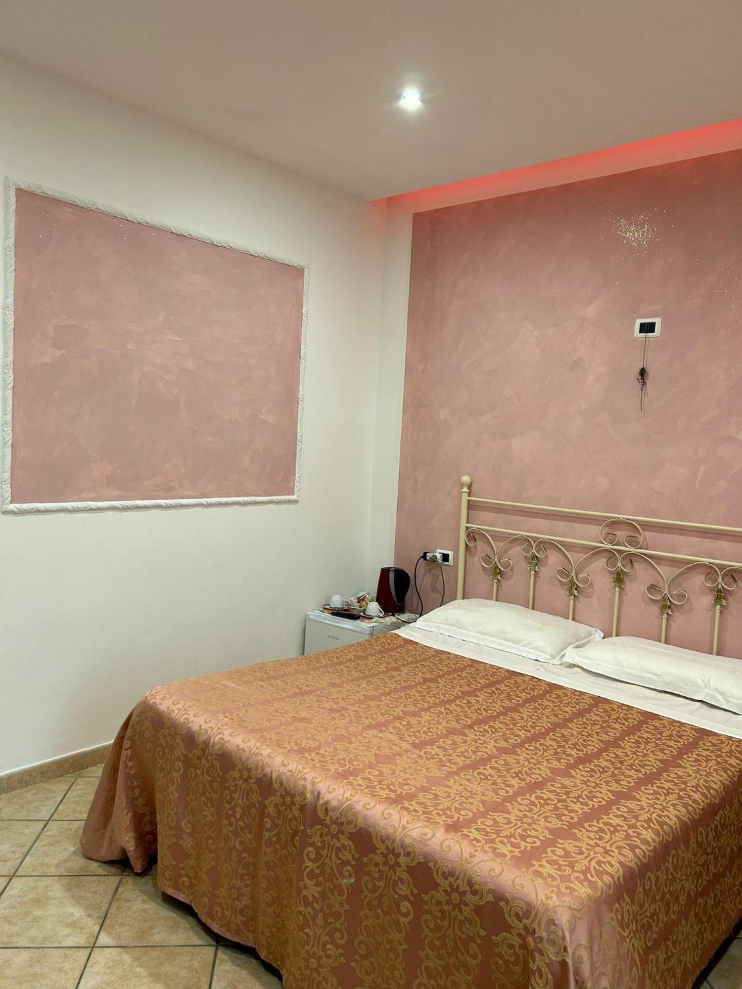 Bed and Breakfast Vecchio West Аджерола Экстерьер фото